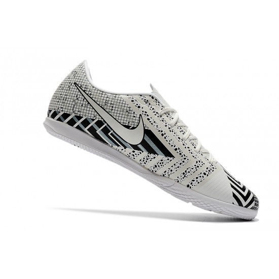 Nike Mercurial Vapor 13 Academy IC White Black 39-45